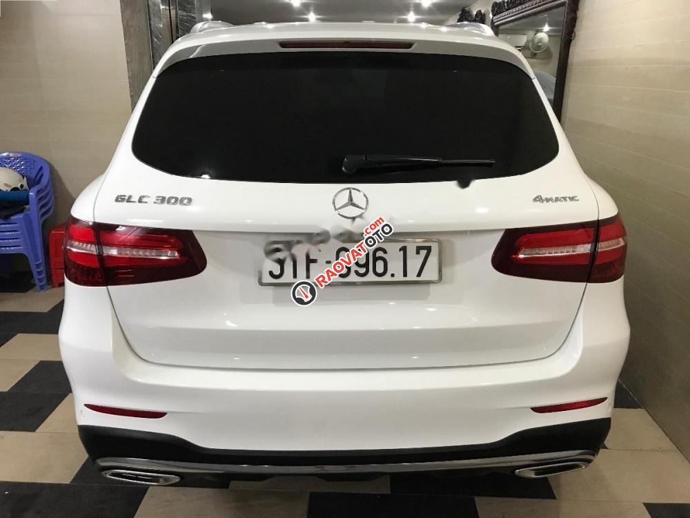 Bán Mercedes GLC 300 2.0AT 4matic sản xuất 2016, màu trắng-5