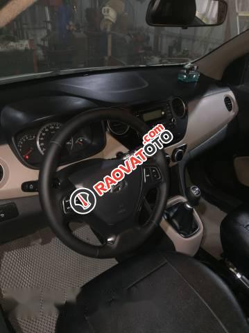 Bán Hyundai Grand i10 đời 2016, màu trắng chính chủ, giá chỉ 325 triệu-0