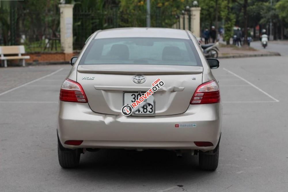 Cần bán Toyota Vios đời 2010, chính chủ-3