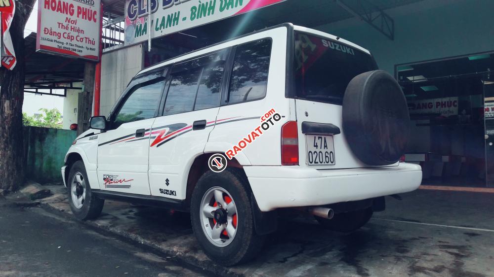 Cần bán xe Suzuki Vitara đời 2004, màu trắng, nhập khẩu nguyên chiếc-2