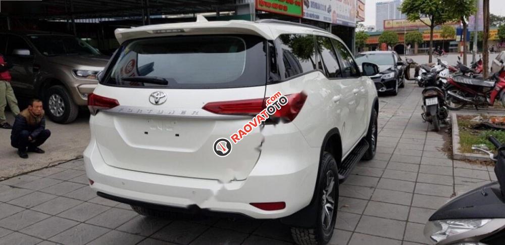 Cần bán lại xe Toyota Fortuner 2.4G 4x2 MT đời 2017, màu trắng, nhập khẩu-3