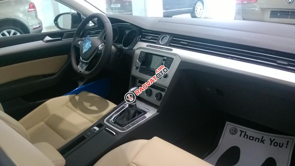 Volkswagen-Passat 1.8 TSI, siêu an toàn- cực tiện nghi-máy nhỏ- công suất lớn- cuốn hút- lịch lãm-6