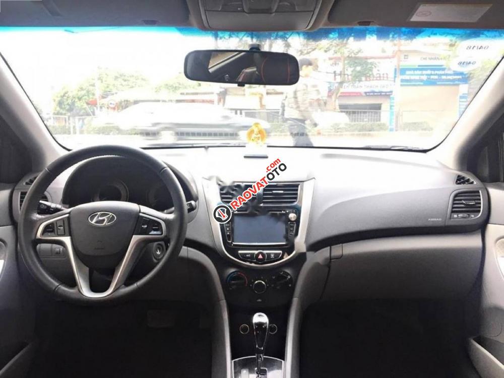 Cần bán lại xe Hyundai Accent 1.4AT sản xuất 2012, màu đen, nhập khẩu nguyên chiếc-4