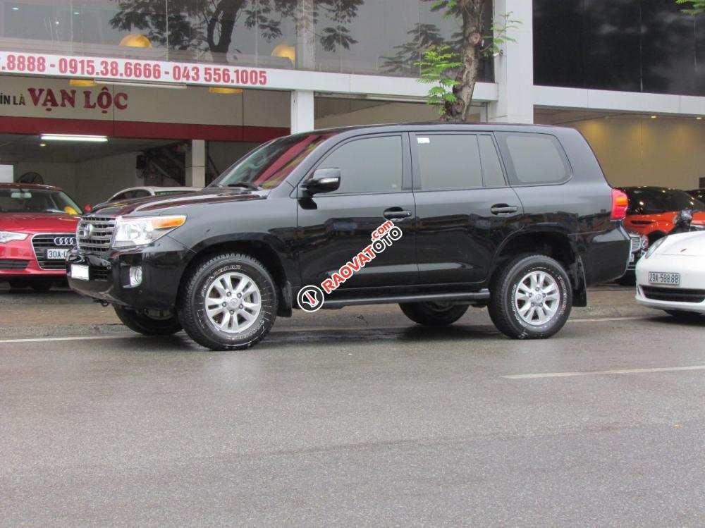 Toyota Land Cruiser VX 2015 màu đen-3