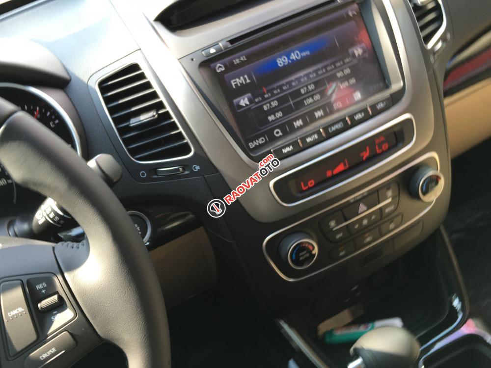 Bán xe Kia Sorento DATH máy dầu, an toàn, tiện nghi, sang trọng, giá cả cạnh tranh-14