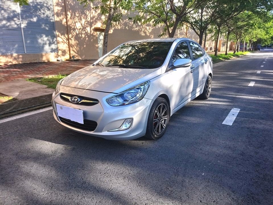 Bán Hyundai Accent đời 2012, nhập khẩu-5