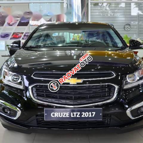 Bán Chevrolet Cruze LTZ năm 2017, màu đen-0