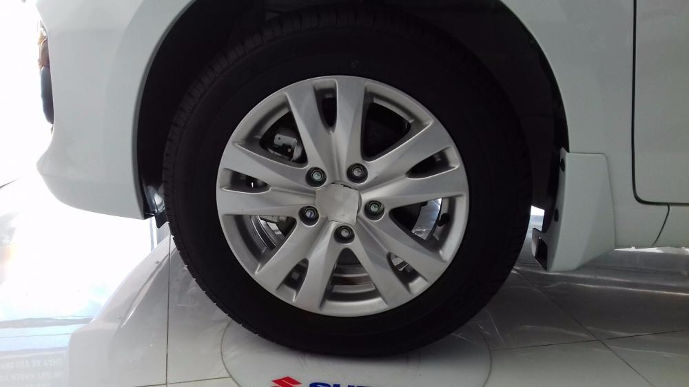 Bán xe Suzuki Ertiga đời 2017, màu trắng, xe nhập, giá tốt-3