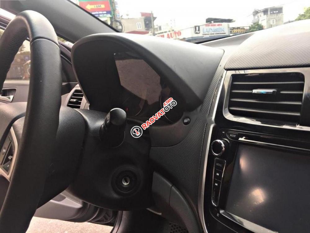 Cần bán lại xe Hyundai Accent 1.4AT sản xuất 2012, màu đen, nhập khẩu nguyên chiếc-5