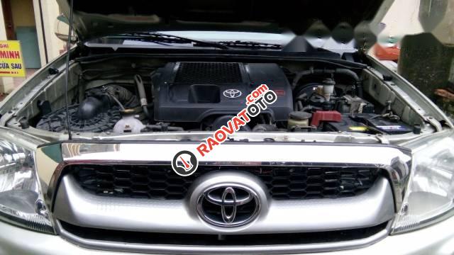 Cần bán xe Toyota Hilux đời 2011, xe nhập, giá 408tr-5