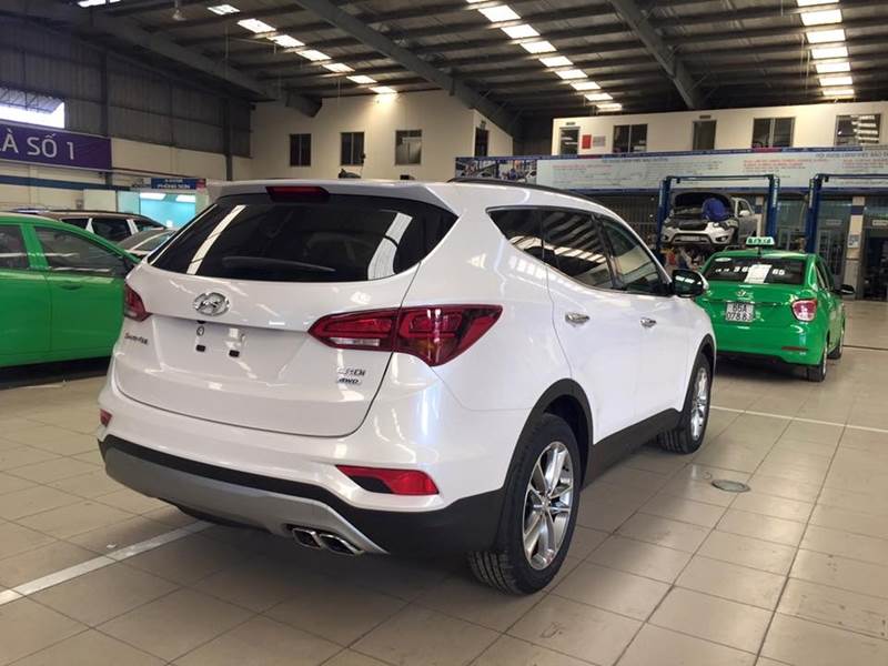 Bán xe Hyundai Santa Fe đời 2017, màu trắng, nhập khẩu nguyên chiếc-9