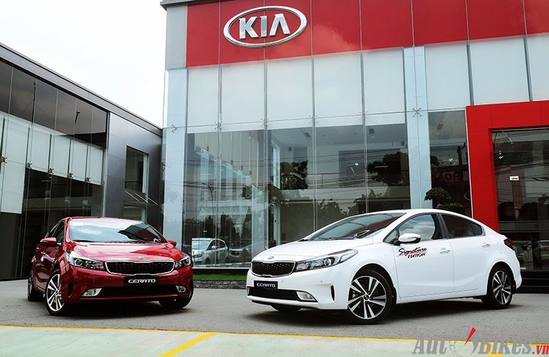 Bán xe Kia Cerato đời 2017, màu trắng, nhập khẩu  -2