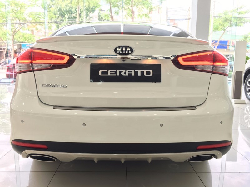 Bán xe Kia Cerato đời 2017, màu trắng, nhập khẩu  -5