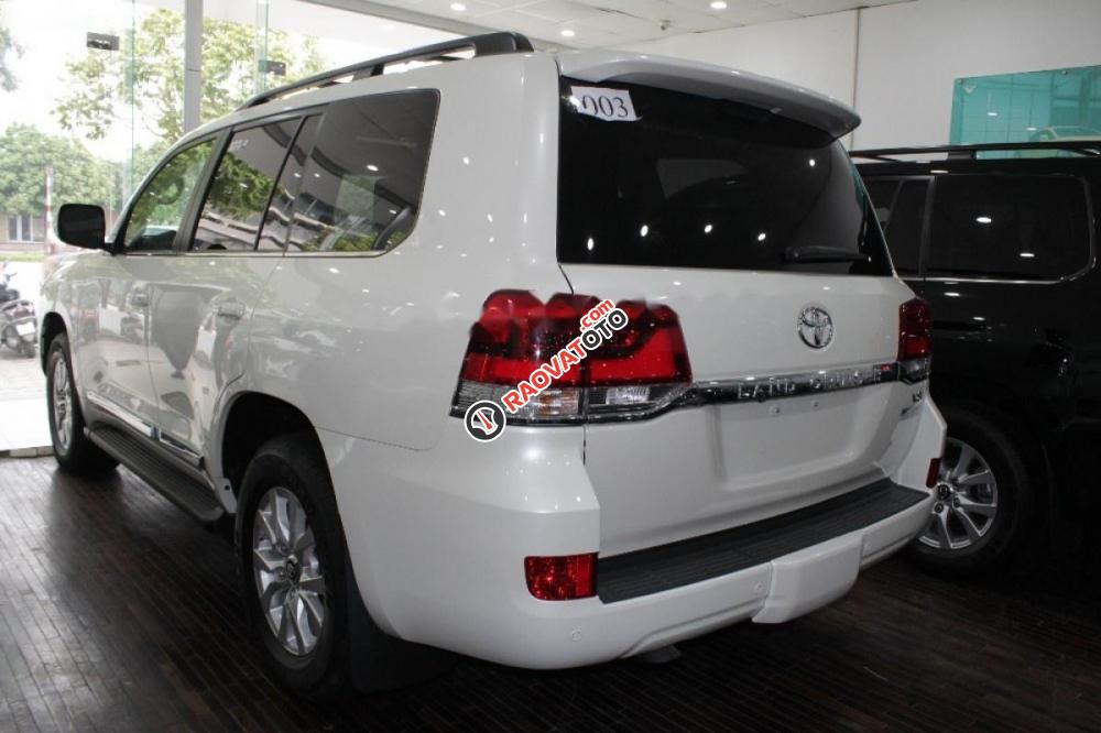 Bán Toyota Land Cruiser 5.7 V8 đời 2016, màu trắng, xe nhập-2