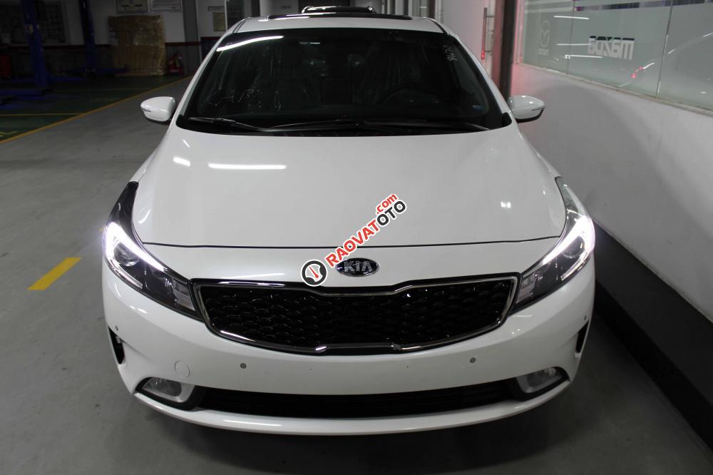 Cần bán Kia Cerato 2017, màu trắng, giá hấp dẫn, LH ngay 0938603059-3