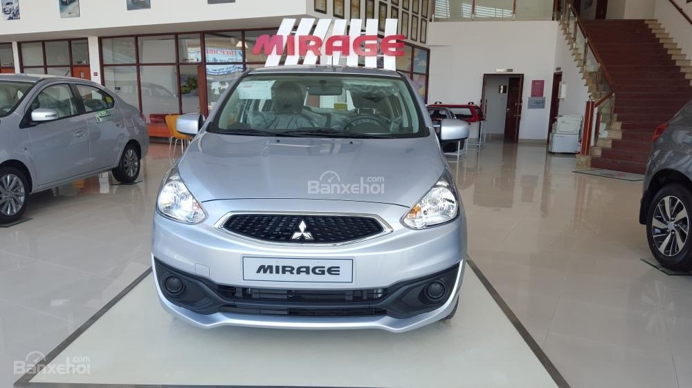 Bán xe Mitsubishi Mirage 2017, màu bạc, nhập khẩu-1