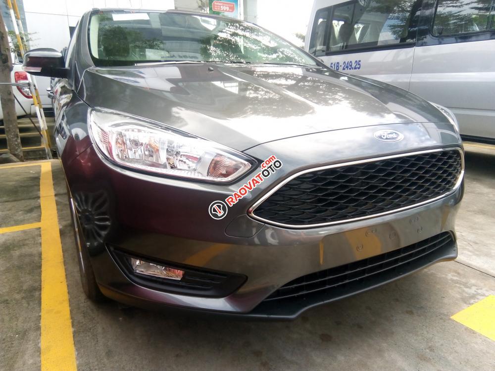 Bán xe Ford Focus 1.5 Ecoboost 2017, chỉ 150 triệu chạy xe về, tặng BHVC+ Phụ kiện nâng cấp Titan như hình-1