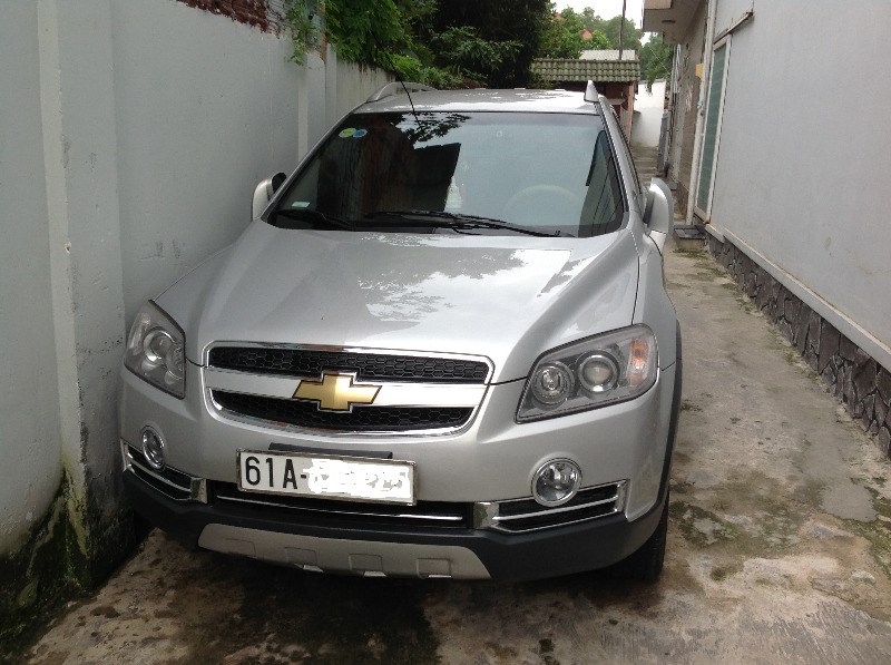 Bán Chevrolet Captiva LTZ MA XX đời 2010, màu bạc, nhập khẩu nguyên chiếc, xe gia đình giá cạnh tranh-5