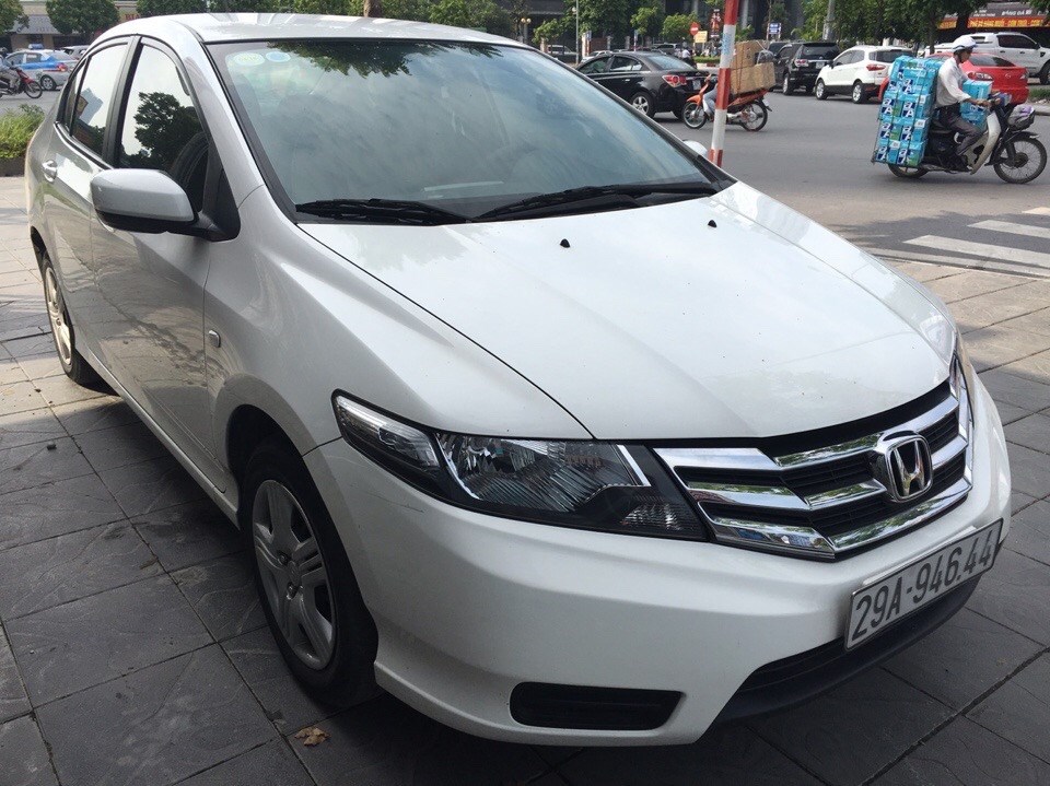 Bán Honda City 1.5MT 2013, màu trắng, xe nhập -3