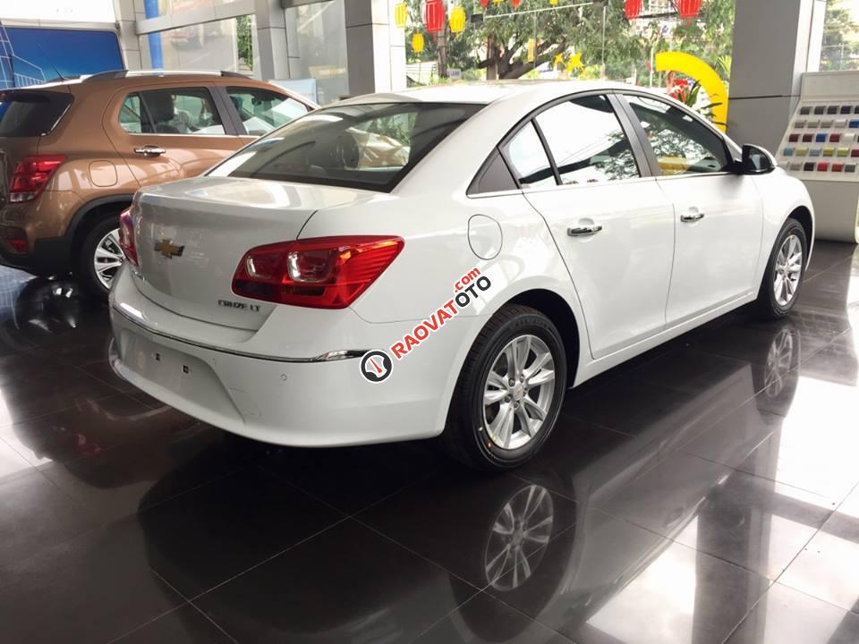 Chevrolet Cruze 2017, hỗ trợ vay ngân hàng 80%. Gọi Ms. Lam 0939193718-3