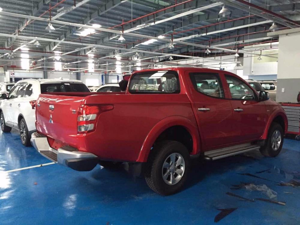 Bán Mitsubishi Triton đời 2017, màu đỏ, nhập khẩu  -5