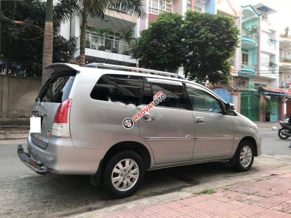 Bán Toyota Innova V đời 2008, màu bạc số tự động-4