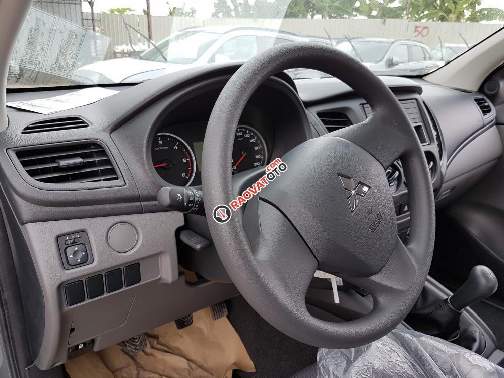 Bán xe Triton mẫu 2017 Quảng Nam, bán tải Triton 2017 Quảng Nam, giá xe Triton hấp dẫn-8