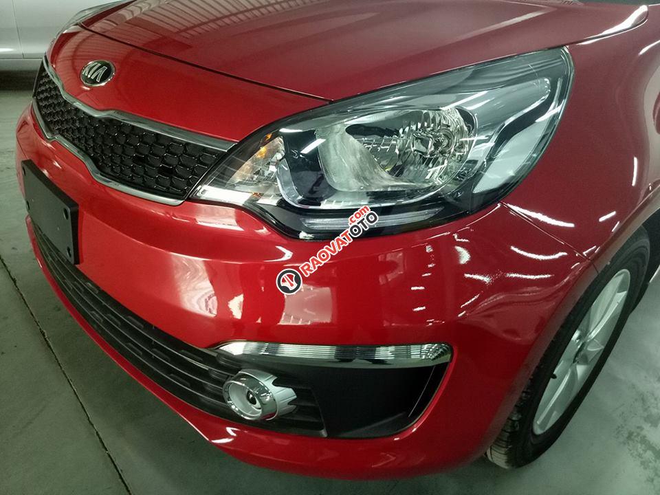 Kia Rio nhập khẩu 2017, những xe cuối cùng của năm với nhiều khuyến mãi hấp dẫn. Liên hệ hotline: 0938603059-1