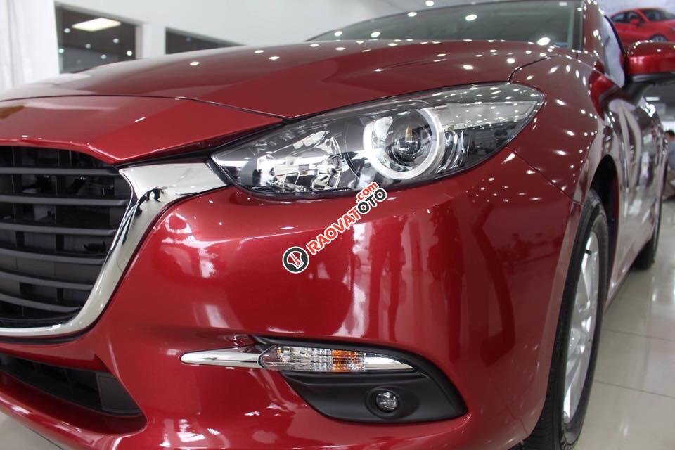 Bán xe Mazda 3 Facelift 2017 mới 100%, trả góp tới 85% lãi cực thấp, chỉ cần 189 triệu - L/h 0976834599-5