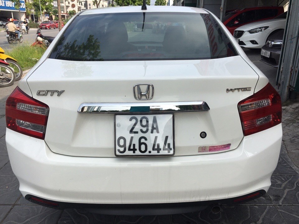 Bán Honda City 1.5MT 2013, màu trắng, xe nhập -6