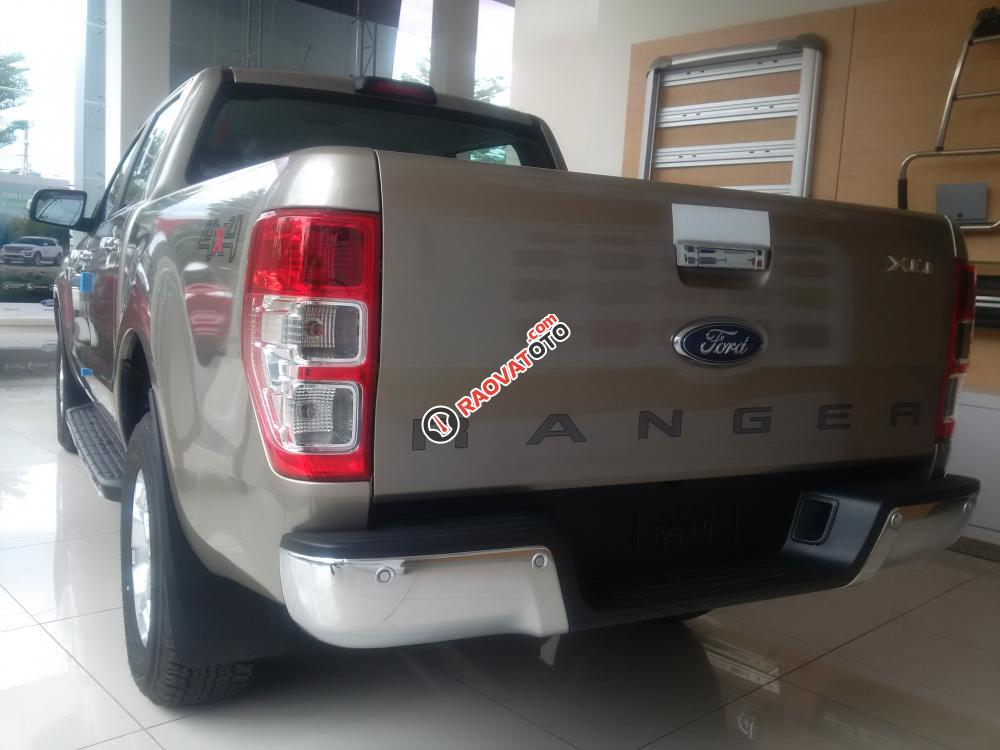 [Bao lăn bánh +BHVC] Cần bán xe Ford Ranger XLT 4x4 MT mới 100%, nhập khẩu-2