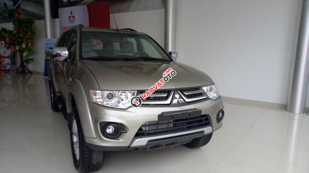 Mitsubishi Pajero Sport xe 7 chỗ màu vàng cát, rẻ nhất Đà Nẵng, hỗ trợ trả góp 90% - LH 0911477123-12