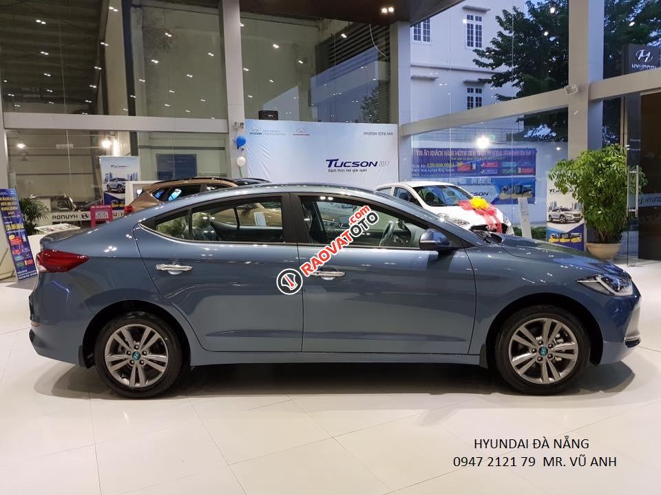 Xe Hyundai Elantra 2018 màu xanh - Đà Nẵng, giảm giá 80 triệu, chỉ còn 549 triệu, Lh: 0941 295 79-4
