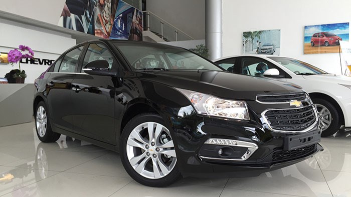 Bán xe Chevrolet Cruze đời 2017, màu đỏ, nhập khẩu-13