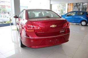 Bán xe Chevrolet Cruze đời 2017, màu đỏ, nhập khẩu-4