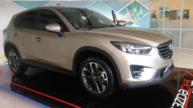 Bán ô tô Mazda CX 5 đời 2017, màu vàng, xe nhập-2