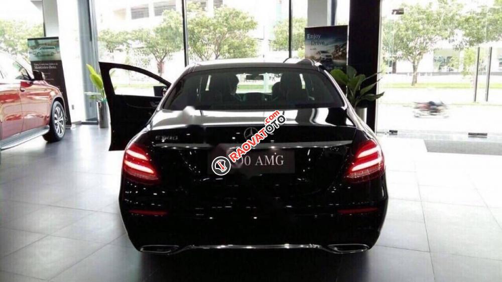 Bán ô tô Mercedes E300 AMG sản xuất 2017, màu đen-0