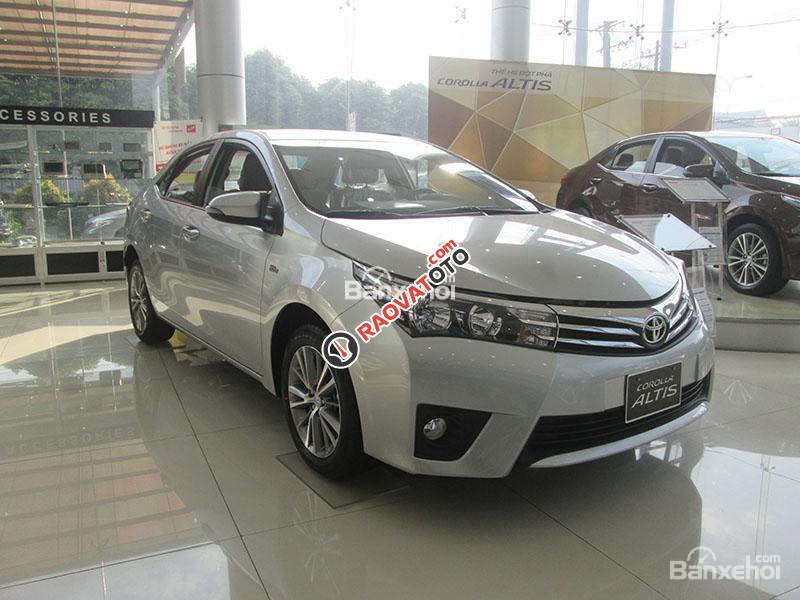 Cần bán Toyota Corolla Altis 2017, khuyến mãi giá xe, tặng phụ kiện và bảo hiểm lên đến 55tr. Giao xe tận nhà-0