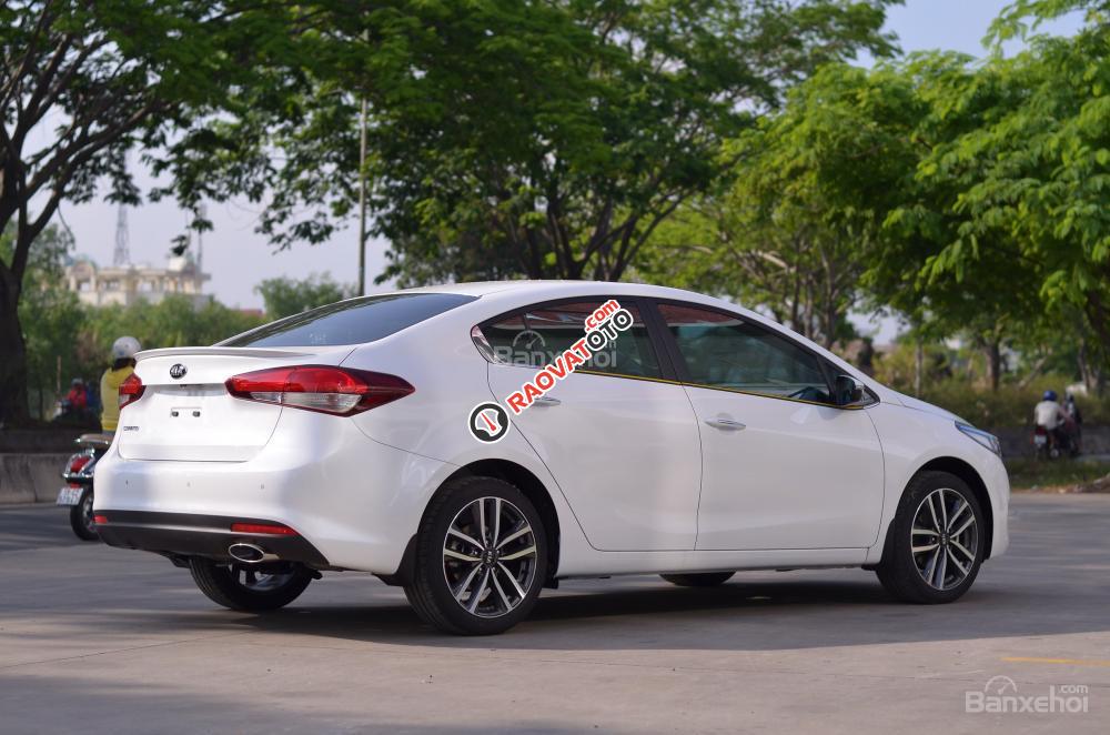 Kia Cerato 1.6 AT 2017 giá tốt nhất miền Nam. Hotline 0909868944 Kia Phú Mỹ Hưng-2