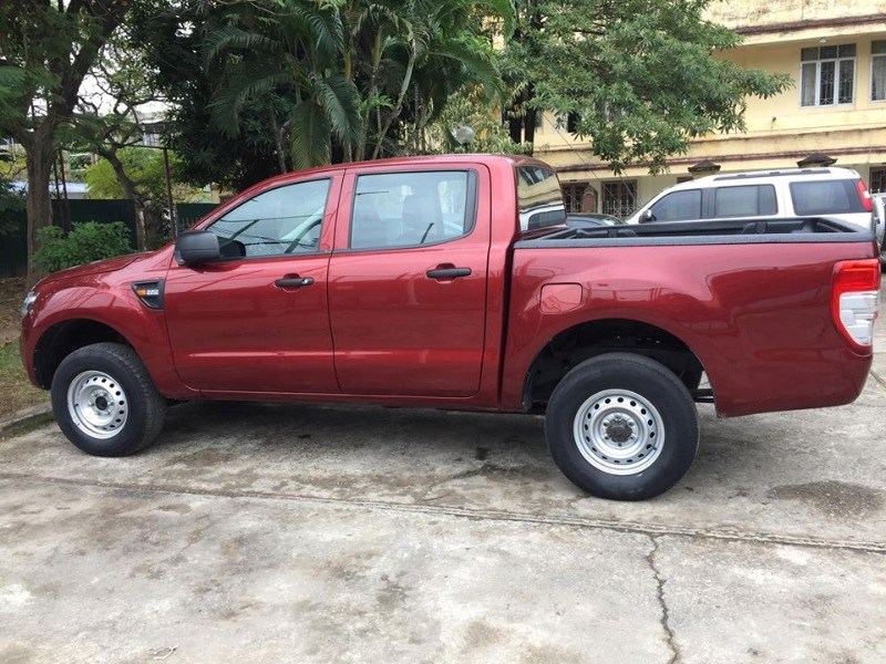 Cần bán xe Ford Ranger đời 2013, màu đỏ, nhập khẩu, số sàn-1