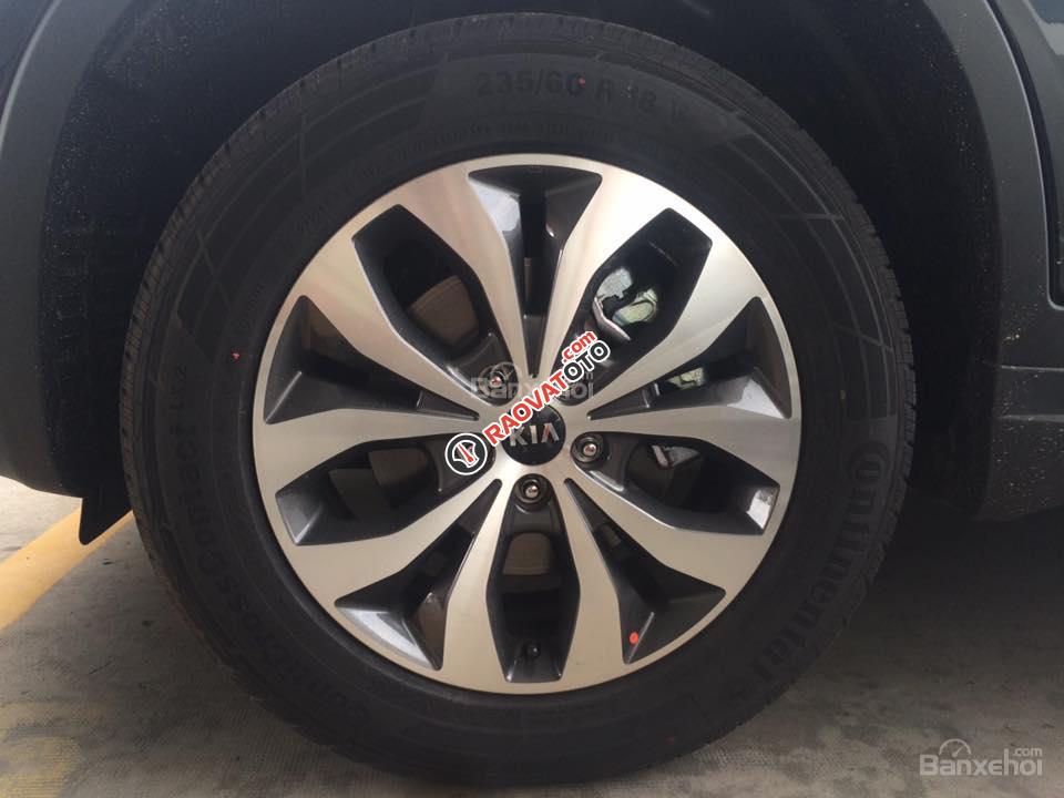 Bán ô tô Kia Sorento đời 2018, chỉ cần trả trước 300tr, hỗ trợ ngân hàng 90%, LH 0915253588 phục vụ tốt nhất-3