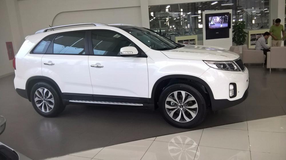 Bán ô tô Kia Sorento sản xuất 2017, màu trắng, nhập khẩu  -5