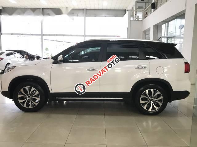 Cần bán xe Kia Sorento năm 2017, màu trắng, giá cạnh tranh-2