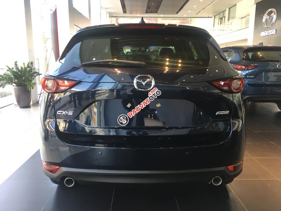 Bán xe Mazda CX 5 đời 2017, màu đen, giá tốt-0