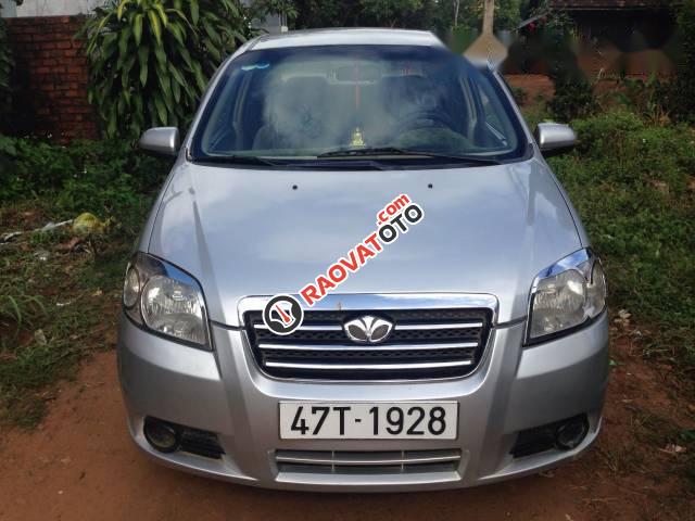 Cần bán lại xe Daewoo Gentra năm 2009, màu bạc chính chủ-2