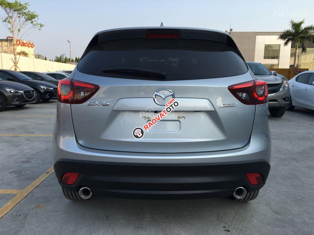 Cần bán Mazda CX 5 2.5L 2WD model 2017, màu bạc, 829tr-2