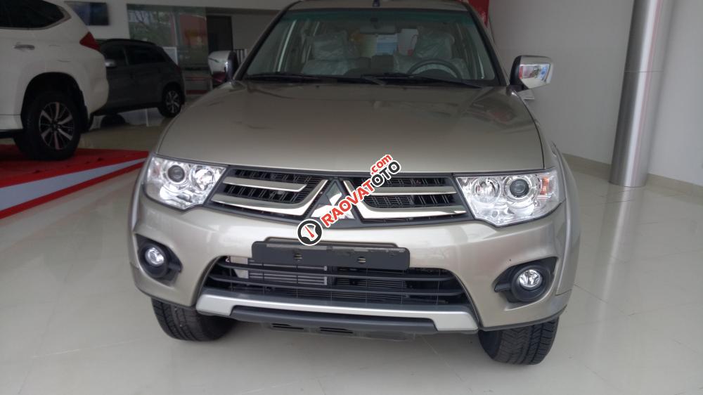 Mitsubishi Pajero Sport xe 7 chỗ màu vàng cát, rẻ nhất Đà Nẵng, hỗ trợ trả góp 90% - LH 0911477123-14