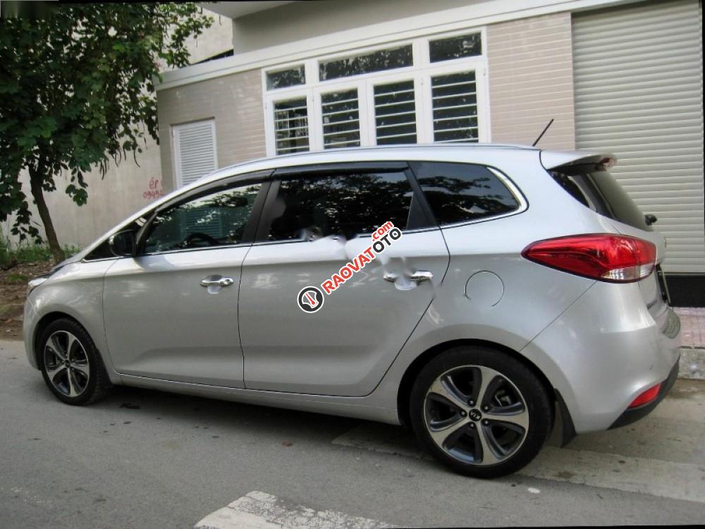 Bán Kia Rondo GAT đời 2016, màu bạc -1