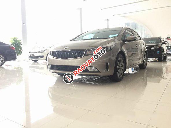 Cần bán Kia Cerato đời 2017, 545tr-0