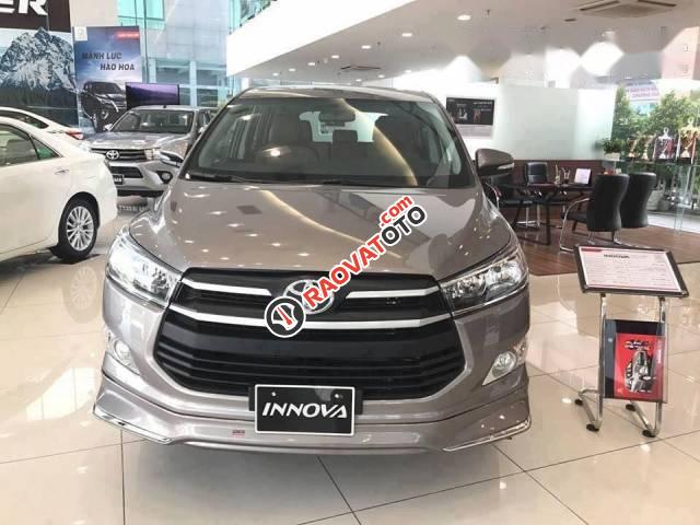 Bán ô tô Toyota Innova sản xuất 2017, giá tốt-4